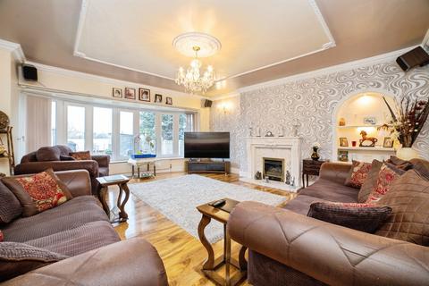 undefined, Standhill Avenue, Carlton, NOTTINGHAM