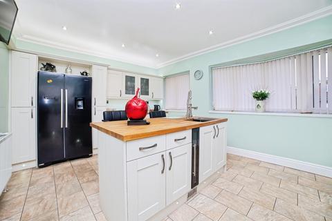 undefined, Standhill Avenue, Carlton, NOTTINGHAM