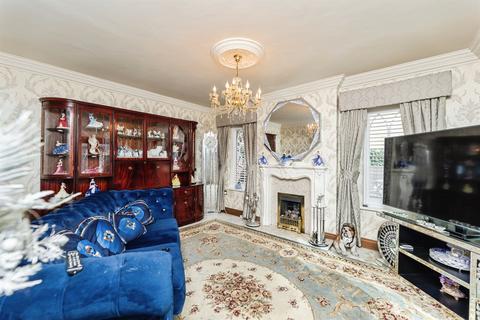 4 bedroom detached house for sale, Spring Close, Kinsley, Pontefract