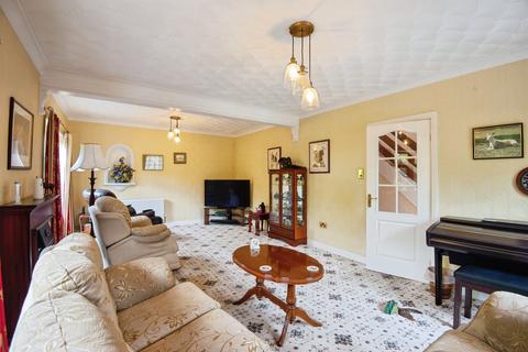 4 bedroom detached house for sale, Lincoln Road, Leasingham, Sleaford
