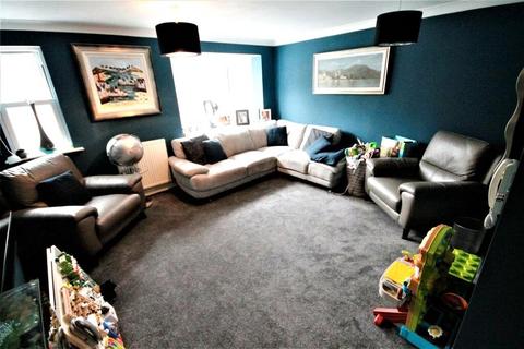 3 bedroom terraced house to rent, Dalton Crescent, Durham DH1