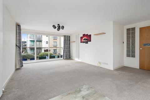 3 bedroom flat to rent, East Pilton Farm Crescent, Fettes, Edinburgh, EH5