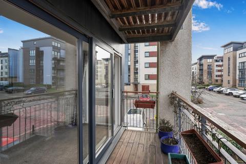 3 bedroom flat to rent, East Pilton Farm Crescent, Fettes, Edinburgh, EH5