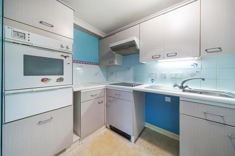 1 bedroom apartment for sale, Shoppenhangers Road, Maidenhead