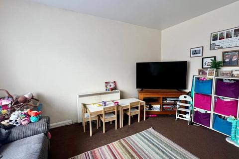 2 bedroom ground floor flat for sale, Pelham Road, Seaford