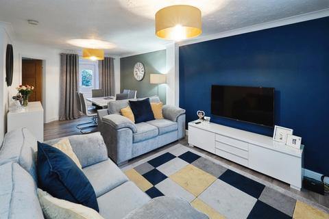 undefined, Foxglove Close, Kingswood, Hull