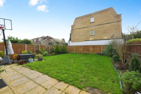 5 bedroom detached house for sale, Manor House Gardens, Wormley, Broxbourne