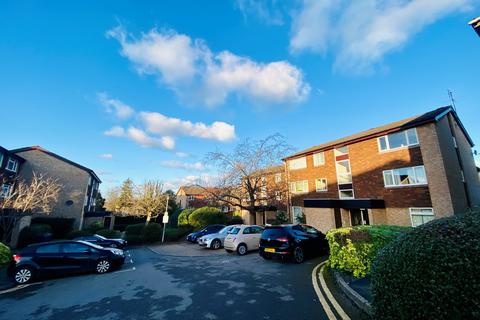 3 bedroom house to rent, Bardsley Close, Croydon, CR0