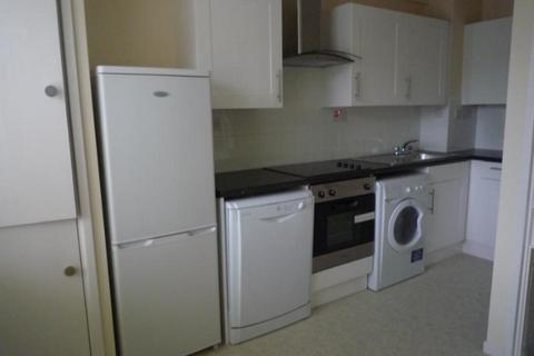 3 bedroom house to rent, Bardsley Close, Croydon, CR0