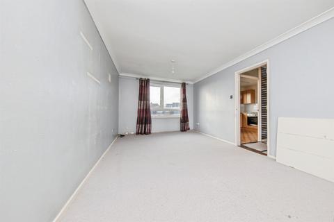 2 bedroom flat for sale, Hale Close, Ipswich