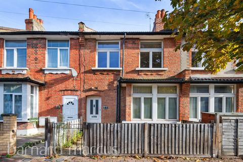 3 bedroom flat for sale, Westcote Road, London
