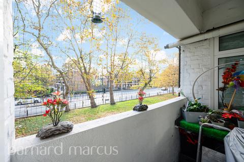 3 bedroom flat for sale, East India Dock Road, London
