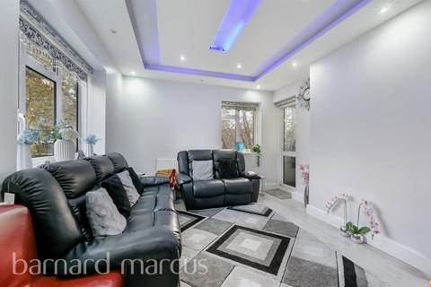 3 bedroom flat for sale, East India Dock Road, London