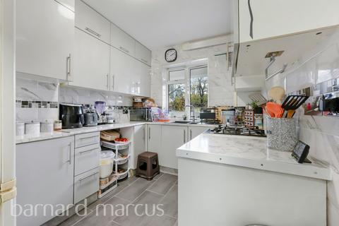 3 bedroom flat for sale, East India Dock Road, London