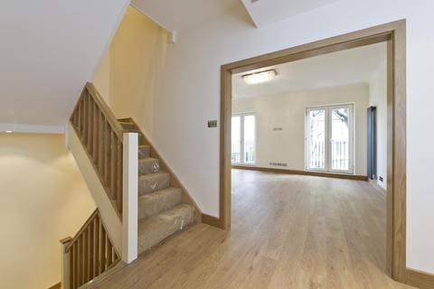 4 bedroom house to rent, Inverness Terrace, London, UK, W2