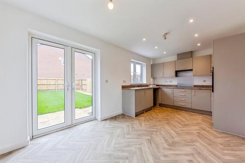 3 bedroom semi-detached house for sale, Manthorpe Chase, Manthorpe, Grantham