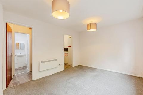 Studio for sale, Cumberland Place, Bristol