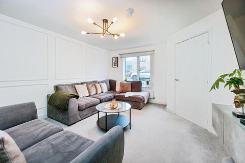 3 bedroom end of terrace house for sale, Limbrey Drive, Olney