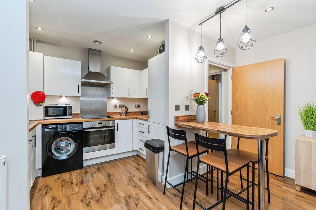 Apartment in Southampton, Totton - View 2