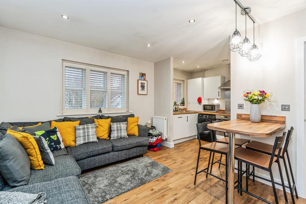 Apartment in Southampton, Totton - View 4