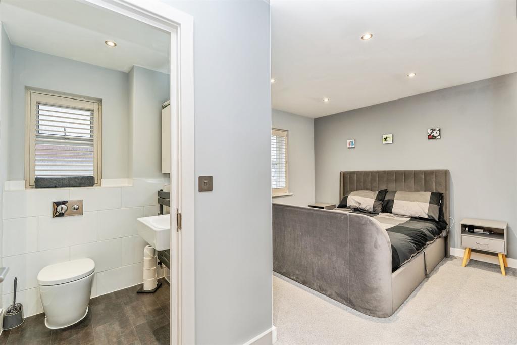 Apartment in Southampton, Totton - More