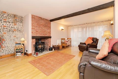 3 bedroom character property for sale, Meadow Lane, Southrepps, Norwich