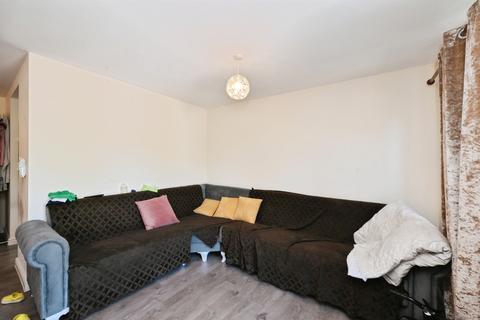 2 bedroom flat for sale, Winnipeg Way, Broxbourne