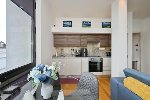 1 bedroom flat for sale, High Road, Broxbourne