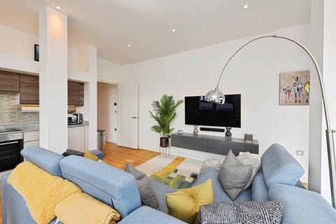 1 bedroom flat for sale, High Road, Broxbourne