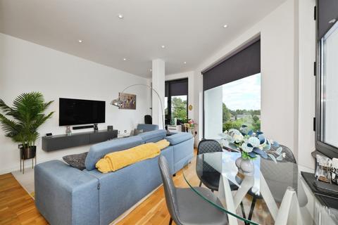 1 bedroom flat for sale, High Road, Broxbourne