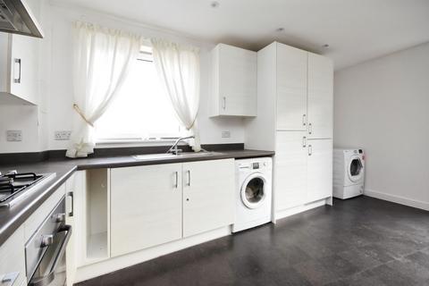2 bedroom flat for sale, Cunard Square, Chelmsford