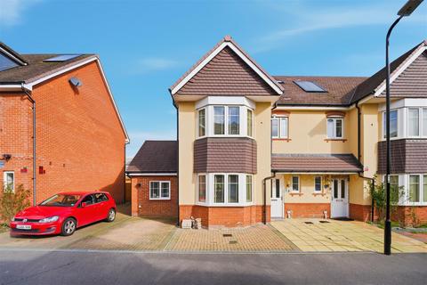 undefined, Boxall Way, Slough SL3