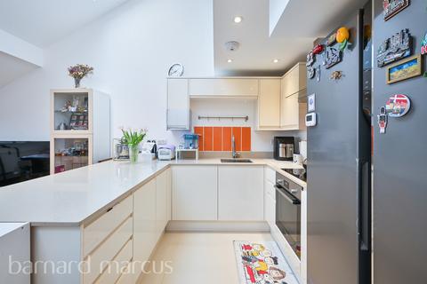 undefined, Sutton Court Road, Sutton