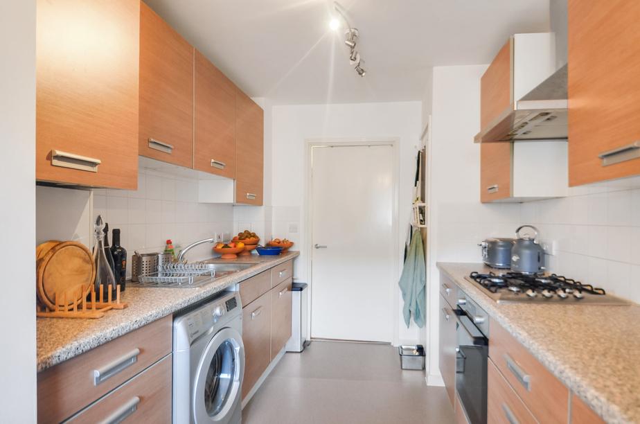 Kitchen Area Pic (2).jpg