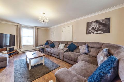 5 bedroom detached house for sale, Hercules Drive, Newark