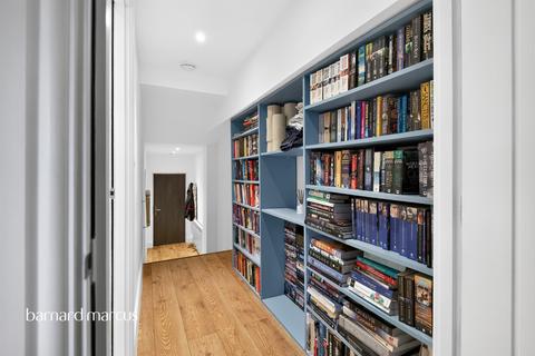 undefined, St. Martins Walk, Dorking