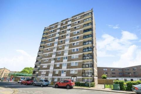 2 bedroom apartment for sale, Elvet Avenue, Romford