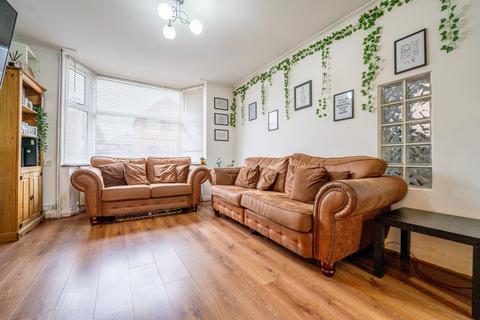 3 bedroom semi-detached house for sale, Carlton Road, Long Eaton, NG10