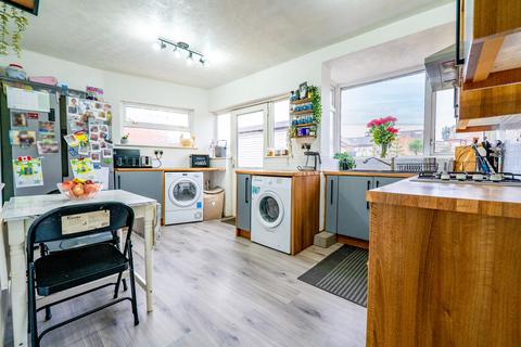 3 bedroom semi-detached house for sale, Carlton Road, Long Eaton, NG10