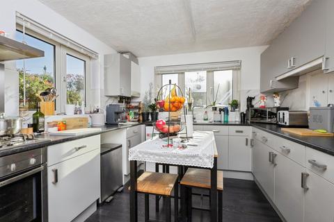 3 bedroom detached house for sale, Pevensey Bay Road, Eastbourne