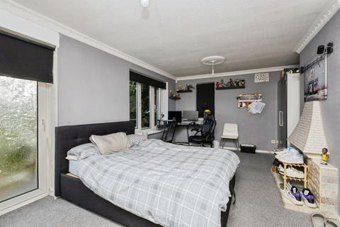 3 bedroom detached house for sale, Pevensey Bay Road, Eastbourne