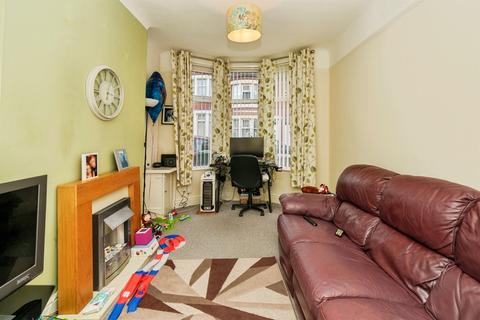 2 bedroom end of terrace house for sale, Rufford Road, Wallasey