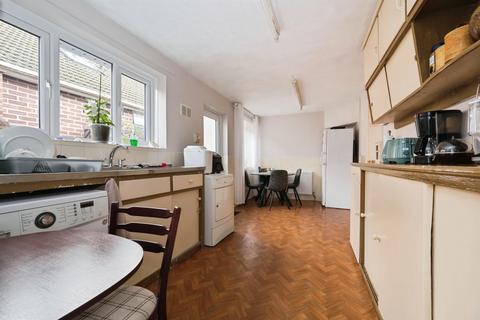 undefined, Montague Close, Southampton