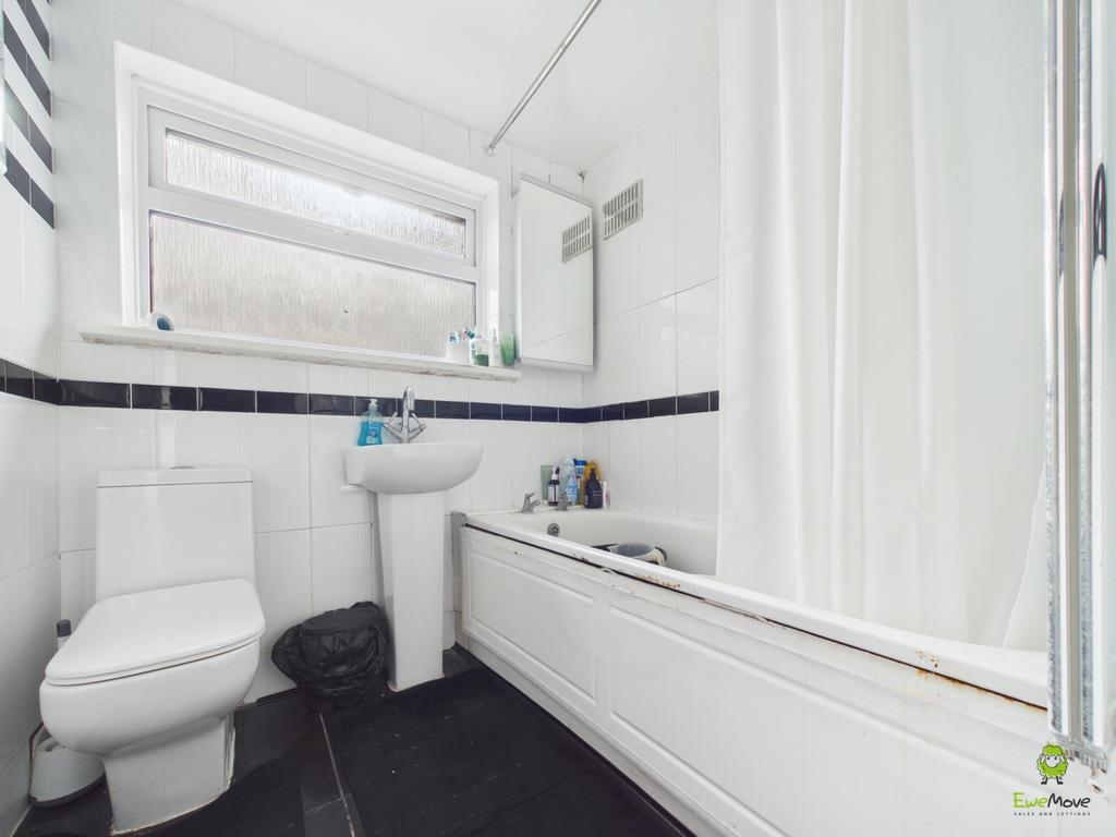 Presented by Kevin at Ewe Move Bexleyheath and Dart