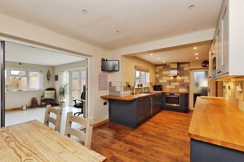 undefined, Long Lane, Carlton-In-Lindrick, Worksop