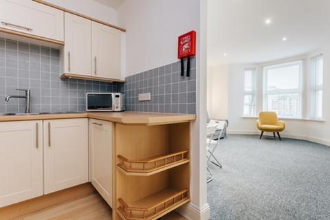 2 bedroom flat for sale, Lansdowne Road, Bournemouth