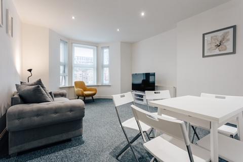 2 bedroom flat for sale, Lansdowne Road, Bournemouth