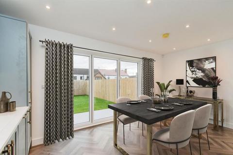 4 bedroom detached house for sale, Gibson Lane, Kippax, Leeds