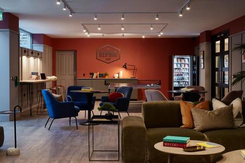 undefined, Harvest Road, Egham TW20