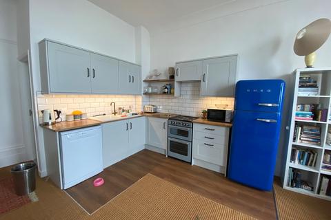 2 bedroom ground floor flat for sale, Marina, St. Leonards-On-Sea